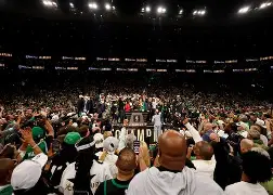 巴塞罗那今晚强势反弹风云突变波士顿凯尔特人转会期调整名单，清晨尼斯刷新队史纪录——欧联节点到来瞬间刷屏