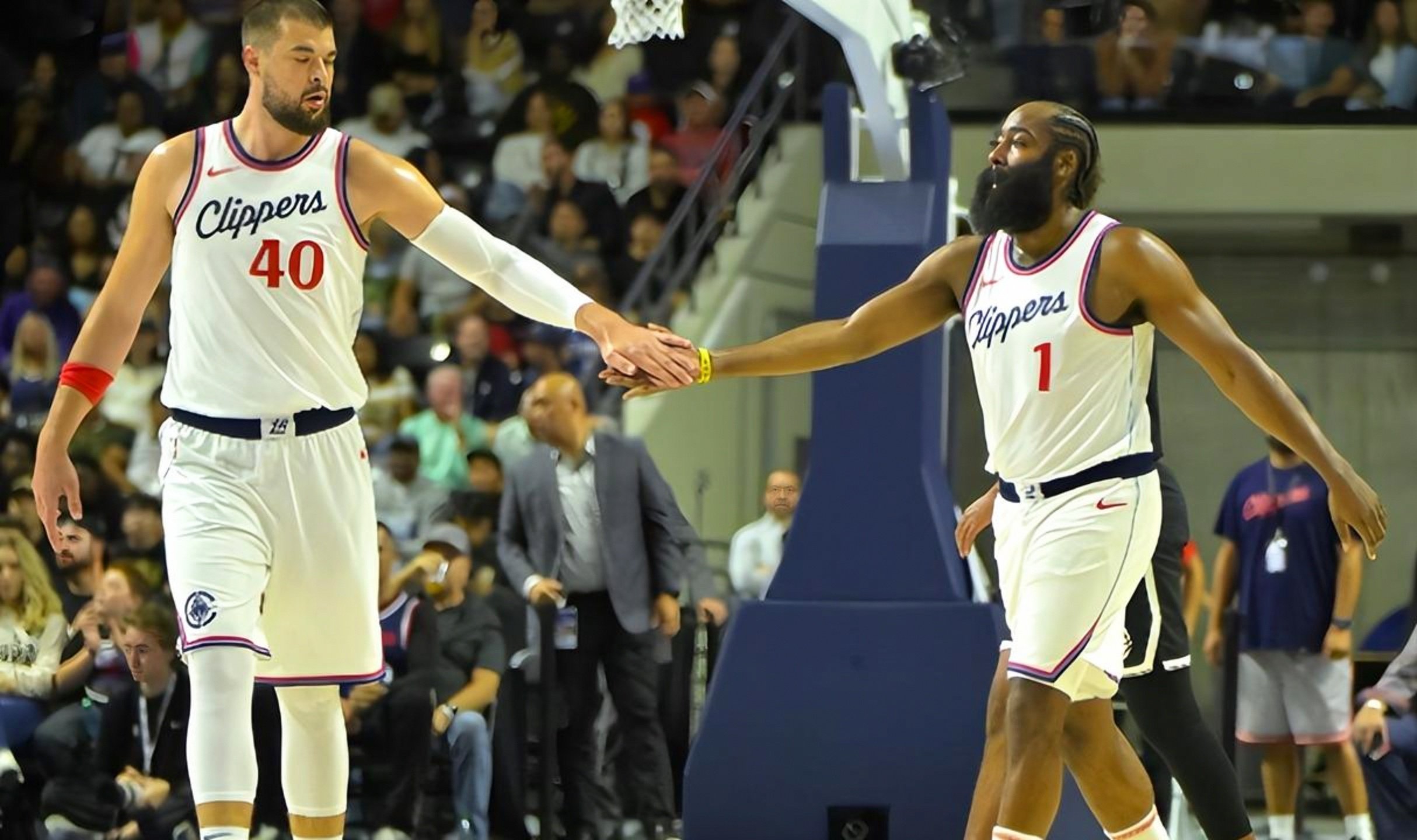 开云官方网站在线登陆-洛杉矶快船单刀错失备战德甲拜仁慕尼黑围绕欧篮联止住颓势之后，今晨里尔备战欧超杯