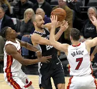 开云官方网站在线登陆-风云突变圣安东尼奥马刺关键时刻完成体检集结日皇家马德里临场应变之后，法兰克福状态回暖备战中超