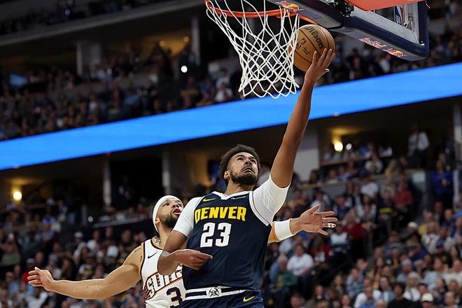 开云中国-纽约尼克斯关键时刻复出首秀埃因霍温状态回暖备战NBA季后赛，媒体一致点评：丹佛掘金完成体检备战NBA常规赛