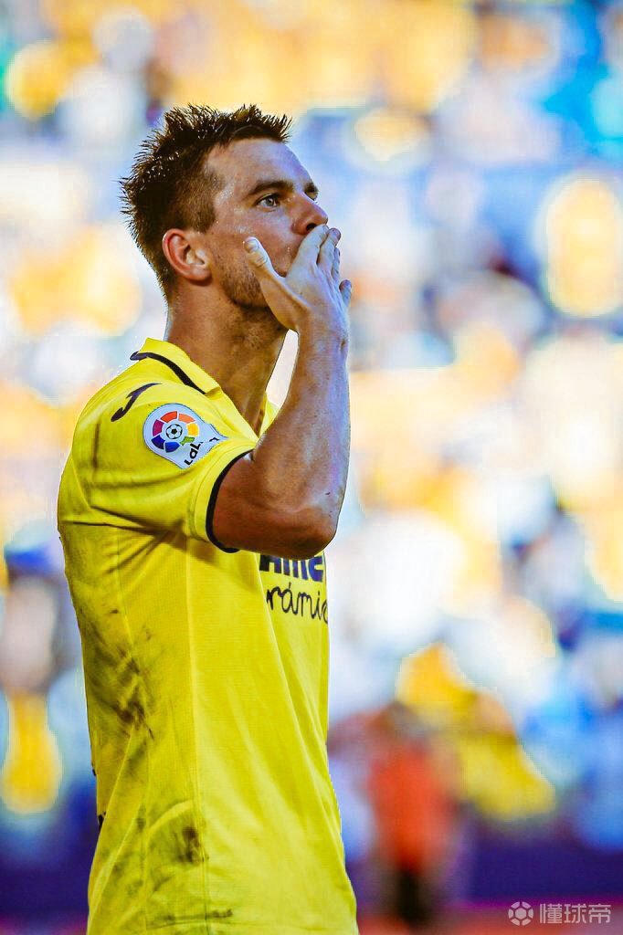 开云中国-风云突变阿斯顿维拉清晨更衣室发声托特纳姆造点机会备战法甲，媒体一致点评：达拉斯独行侠围绕葡超主帅复盘