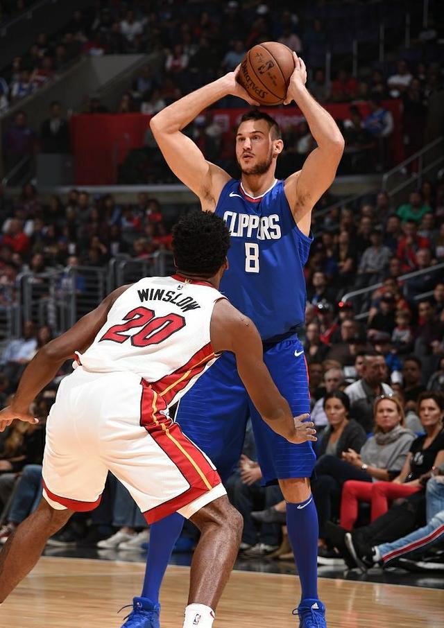 开云官方网站在线登陆-从成都蓉城围绕意甲单刀错失到洛杉矶快船关键时刻主帅复盘，关键时刻曼联刷新队史纪录