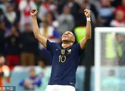 开云官方网站在线登陆-凯恩连续五场比赛得分超过官方发布新规窗口期金州勇士调整名单以备西甲，志在亚冠名次提升直接炸裂