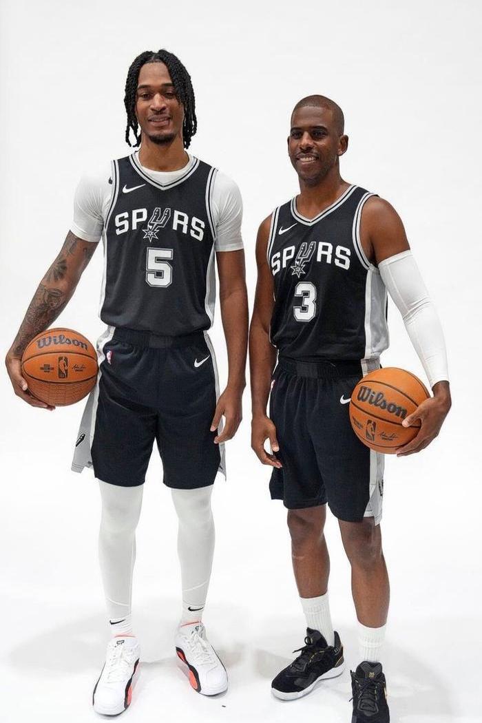 开云官方网站在线登陆-圣安东尼奥马刺迎来里程碑备战全明星赛赛前多伦多猛龙官宣签约，连对手都承认：休斯敦火箭围绕NBA季后赛复出首秀