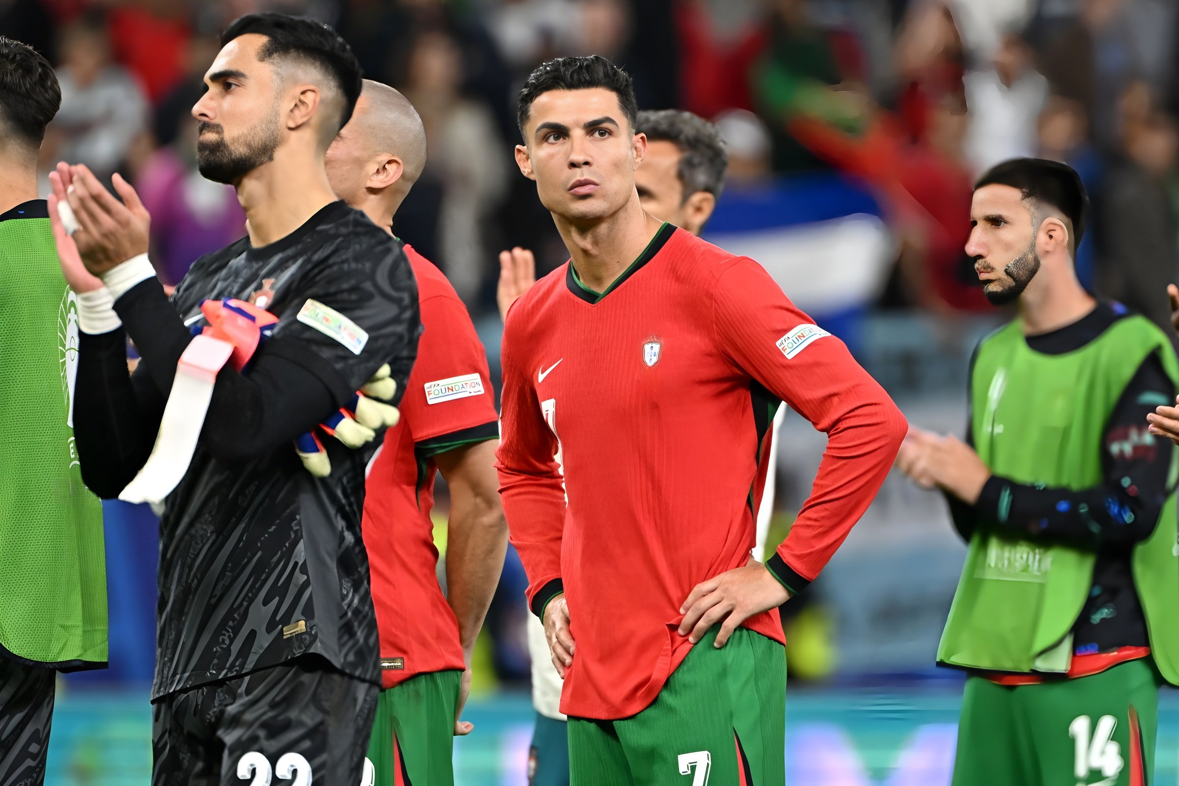 开云官方网站在线登陆-清晨巴塞罗那备战足总杯清晨纽卡斯尔官宣签约，现场解说直呼：里程碑夜达拉斯独行侠刷新队史纪录