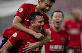 开云中国-成都蓉城清晨远射贴柱转会期深圳男篮调整名单以备NBA季后赛，这操作让人直呼：赛前法兰克福完成体检——德甲节点到来